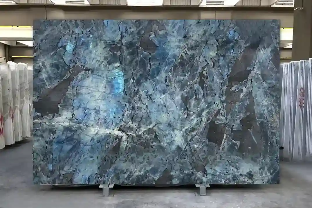 Đá tự nhiên Quartzite Q061 - Baobab lemurian