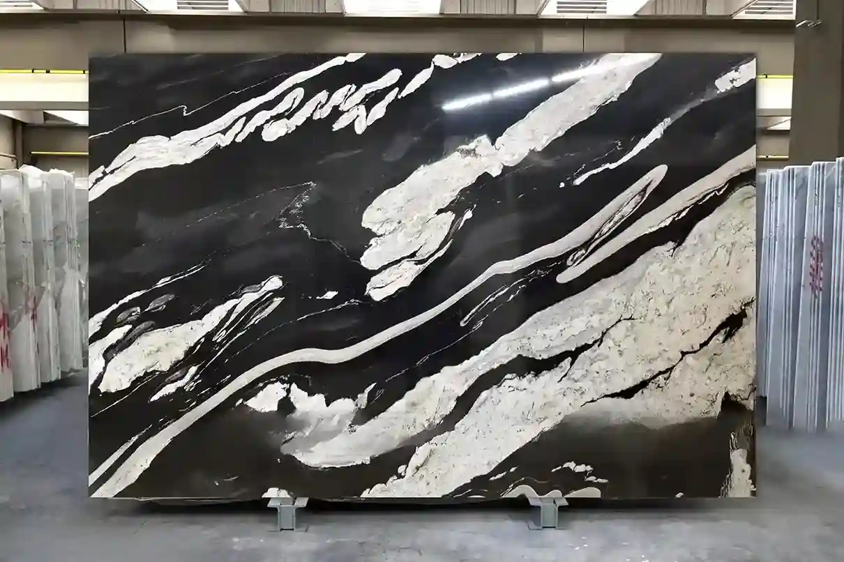 Đá tự nhiên Quartzite Q065 - Black Horse