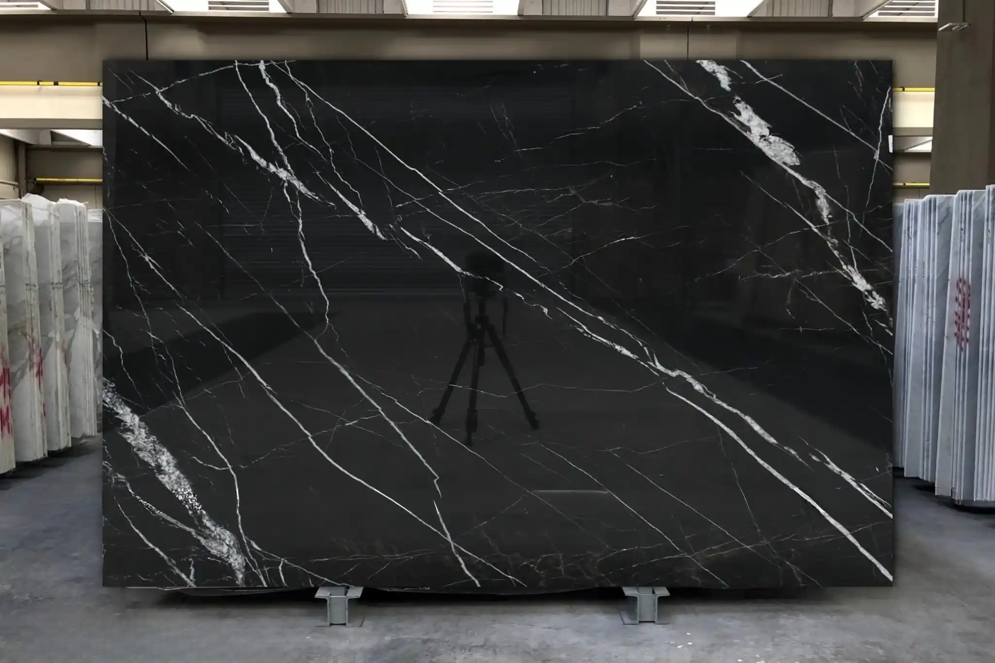 Đá tự nhiên Marble M009 - Nero marquina