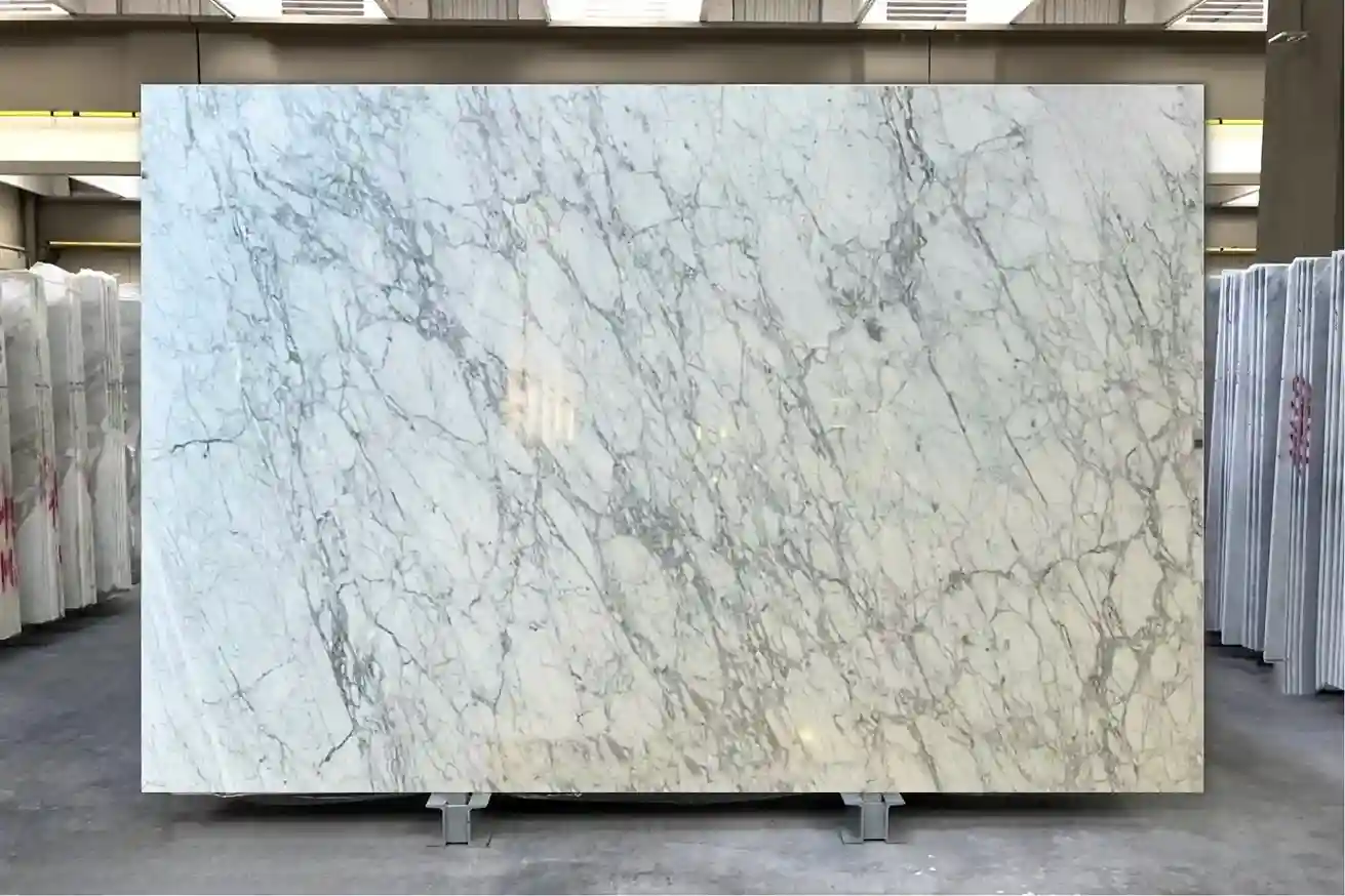 Đá tự nhiên Marble M021 - Carrara white