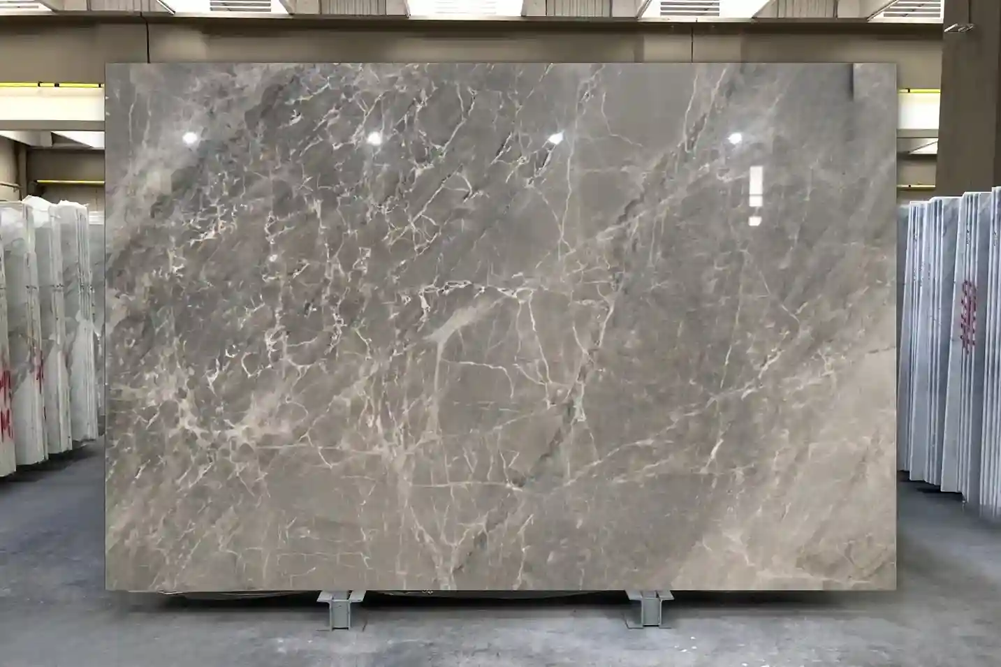 Đá tự nhiên Marble M025 - Silver sky