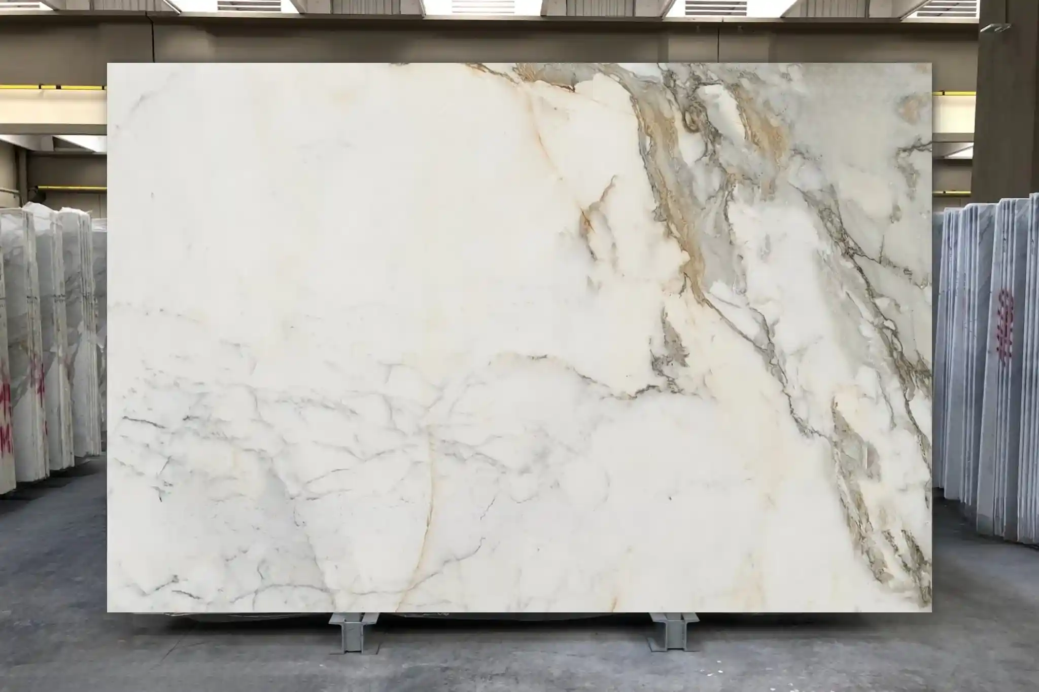 Đá tự nhiên Marble M051 - Calacatta Borghini