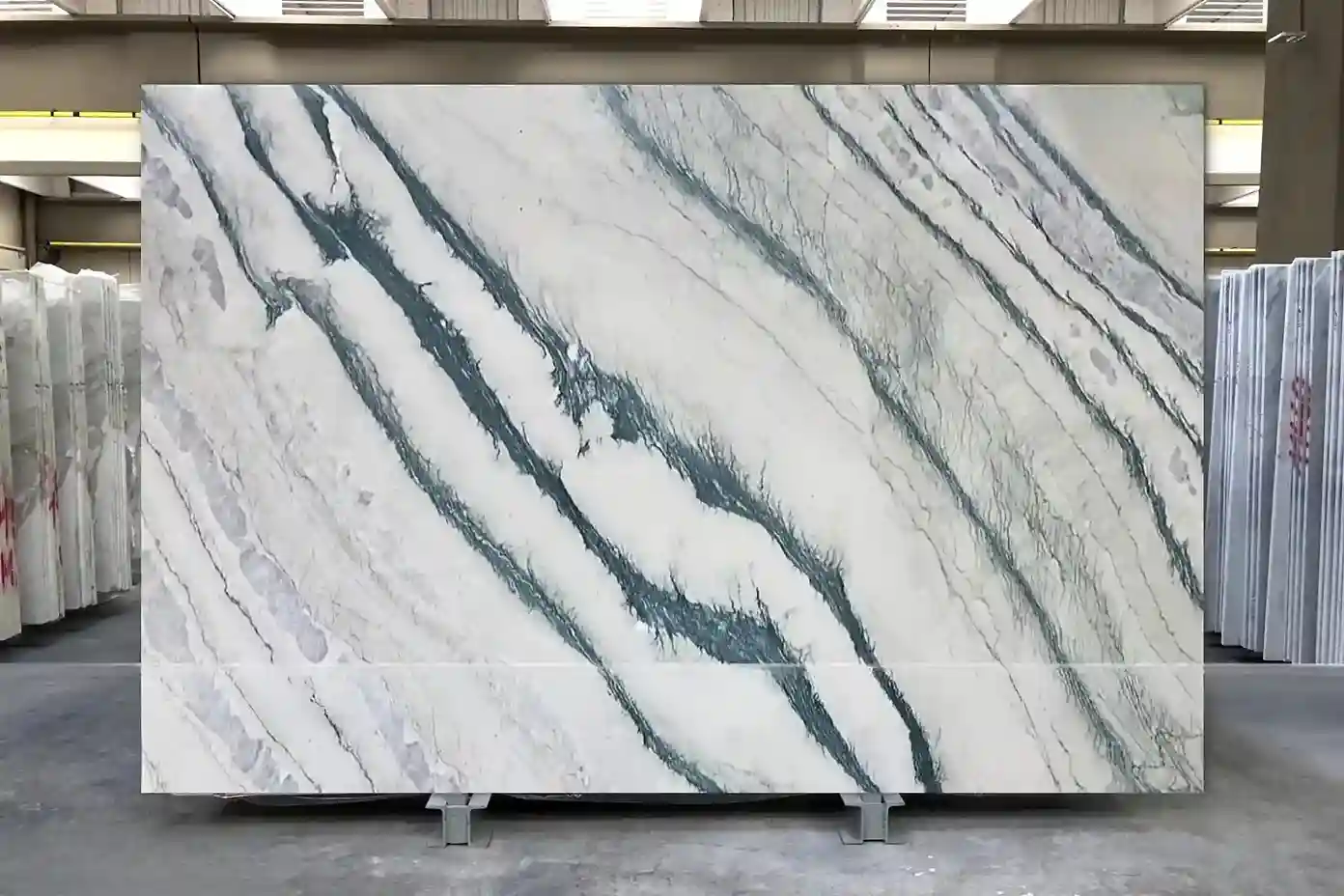 Đá tự nhiên Marble M068 - Cipollino