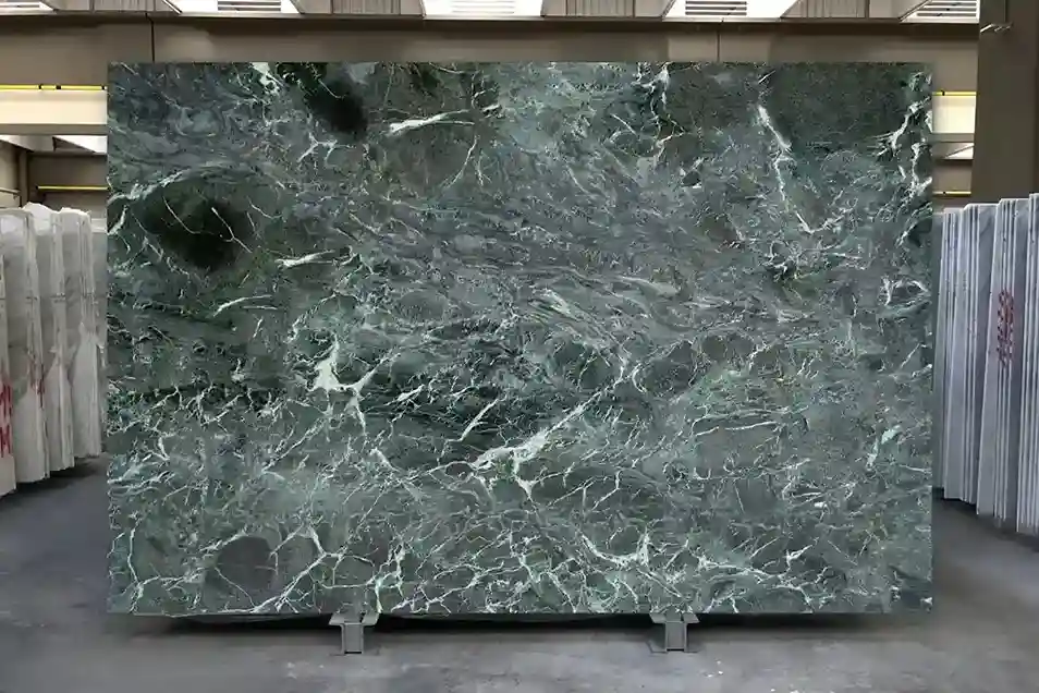 Đá tự nhiên Marble M080 - Verde Issognes
