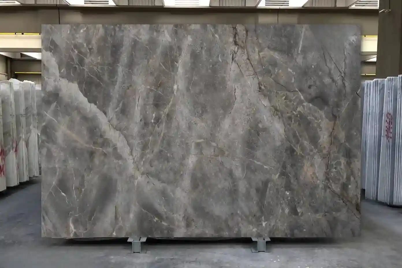 Đá tự nhiên Marble M099 - Caramel Grey